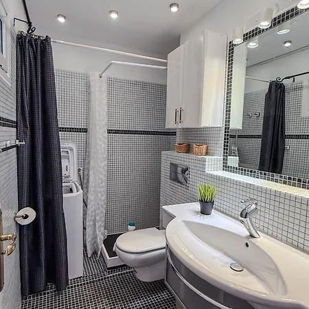 Torres De Yomely - Y6b * Playa de las Americas (Tenerife)